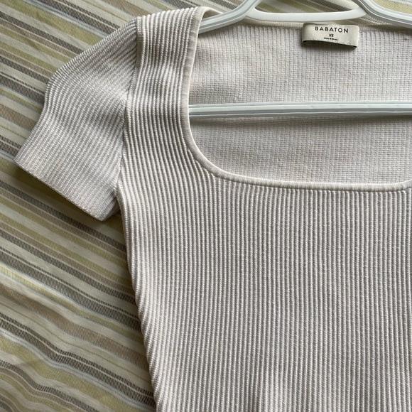 ARITZIA BABATON SCUPLT KNIT SAUARE NECK TOP - Picture 8 of 8